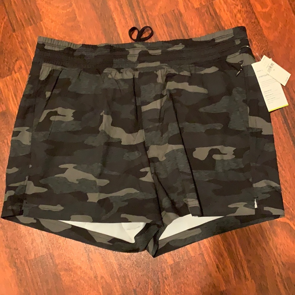 NWT go dry active shorts